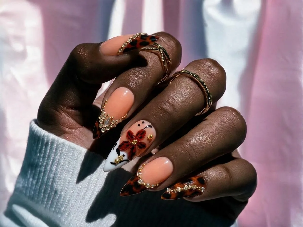Iced Dahlia Hand Made Press On Oval Nails